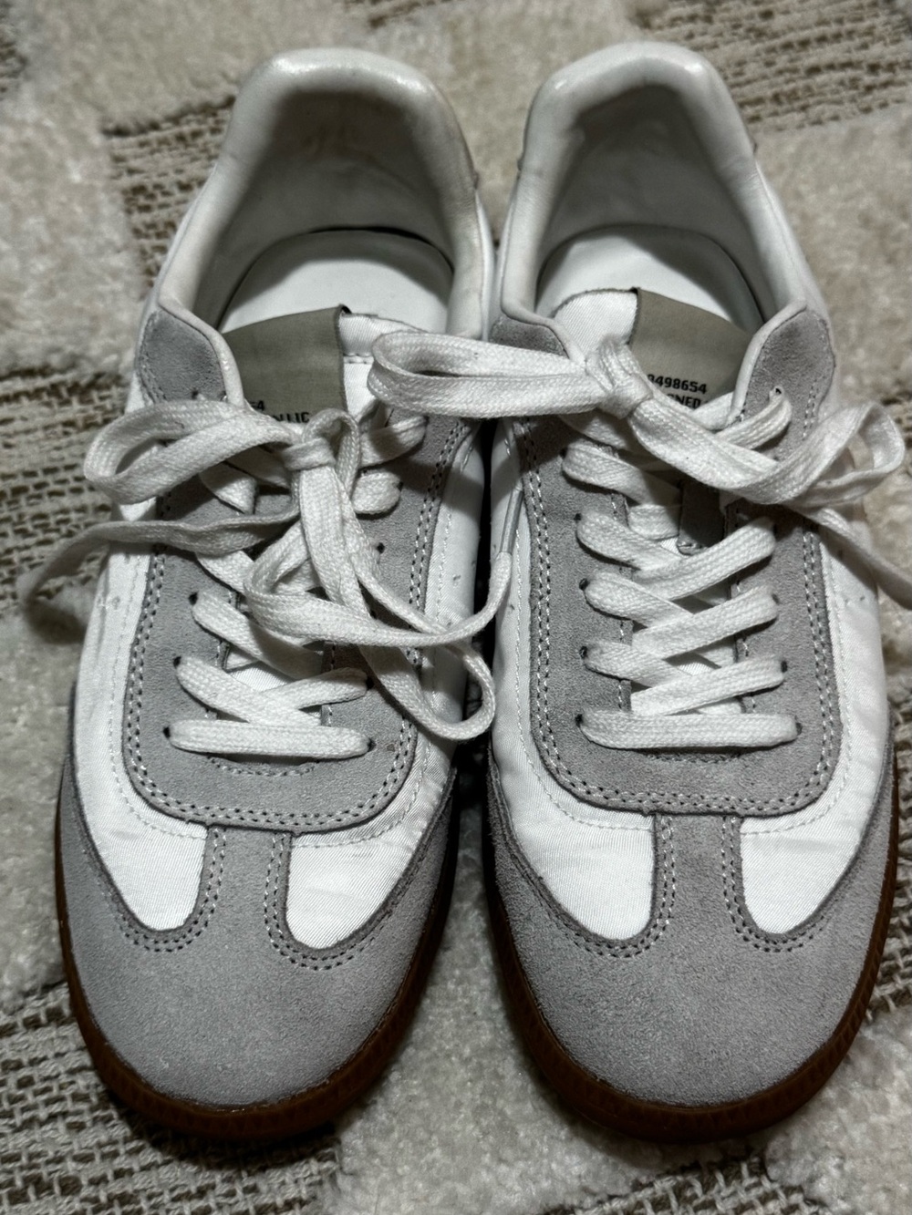 Steve Madden Duo Sneakers White Gray Suede Gum Soleβ Lace Up Shoes Size 7